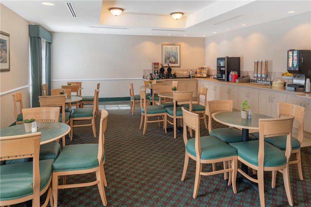 La Quinta Inn and Suites Fort Myers I 75 - photo 36