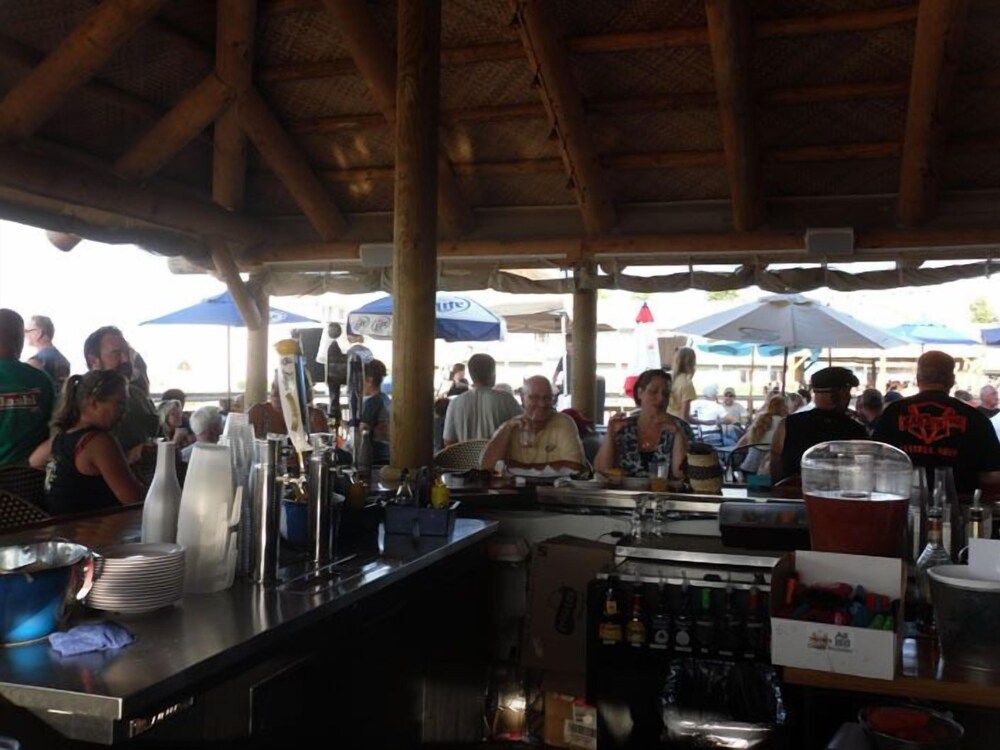 Beachfront Resort - photo 25