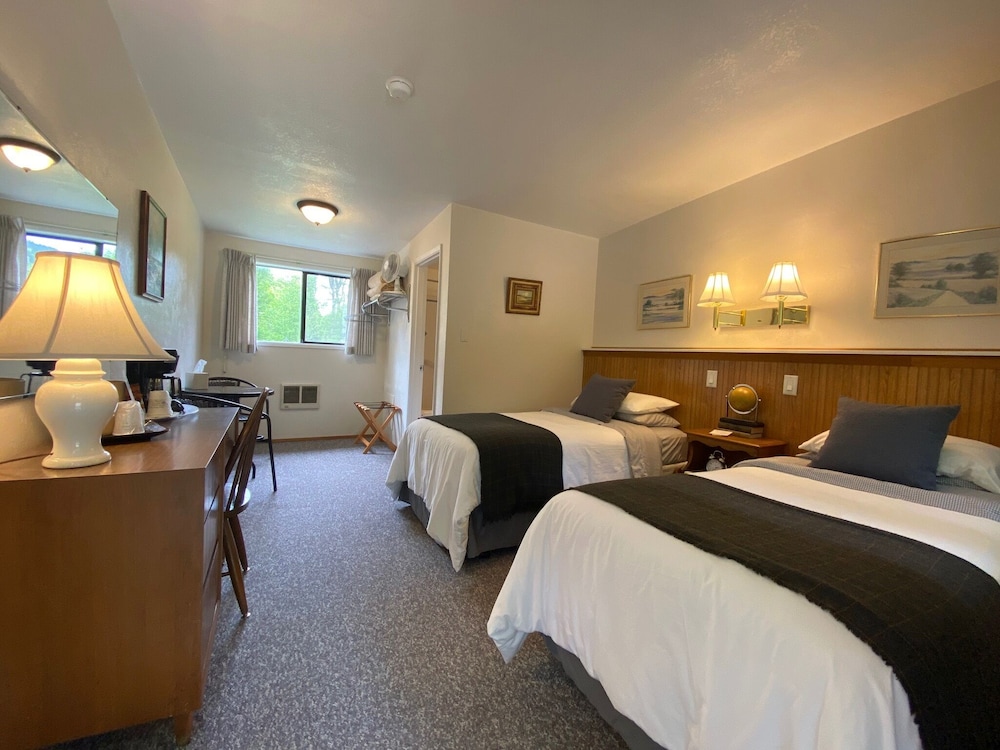 Emerald Valley Inn - photo 9