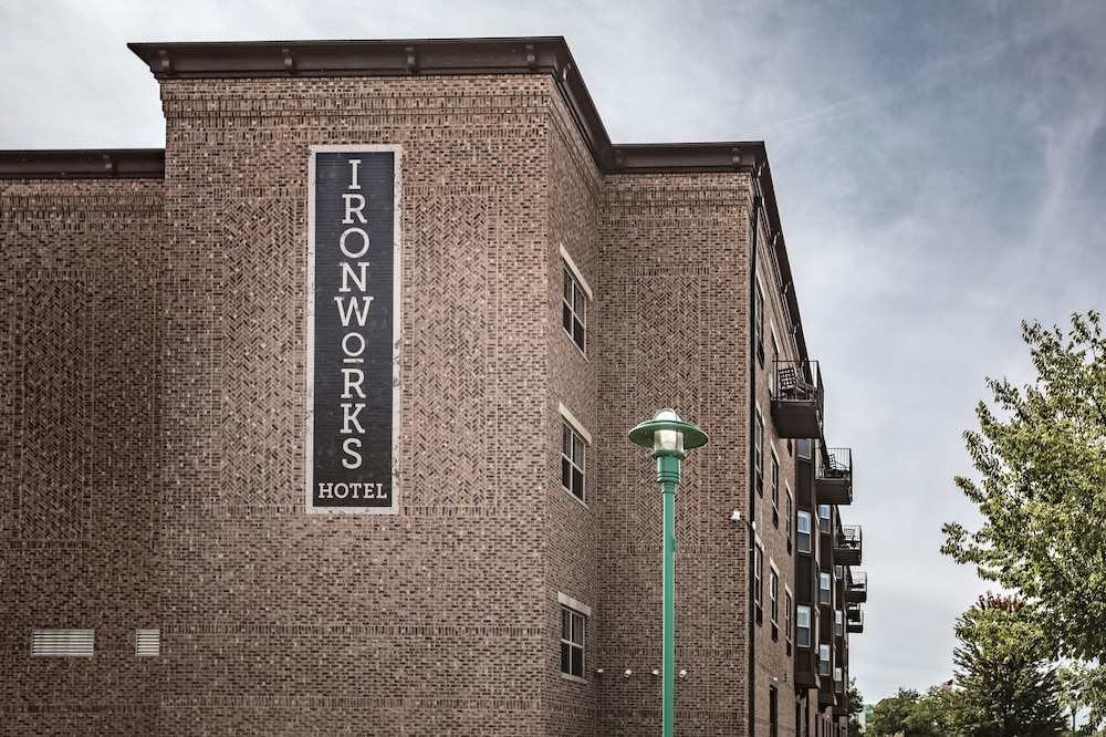 Ironworks Hotel - photo 47