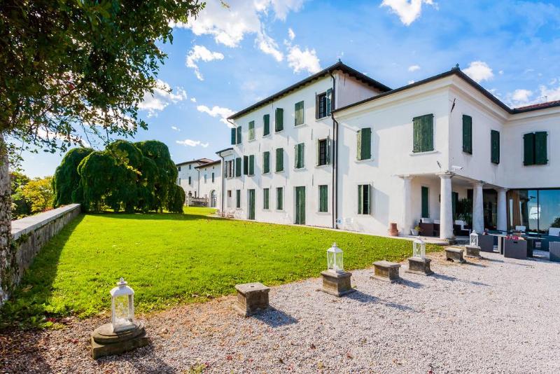 Hotel Villa Policreti — hotel in Aviano