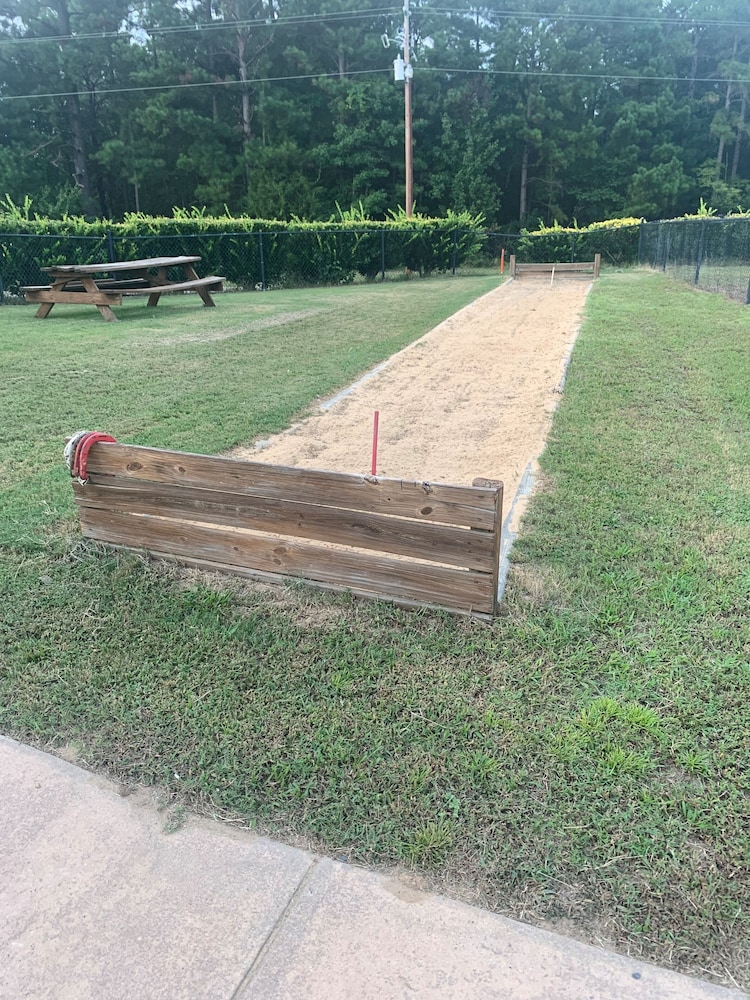 Carolina Pine Inn - photo 20