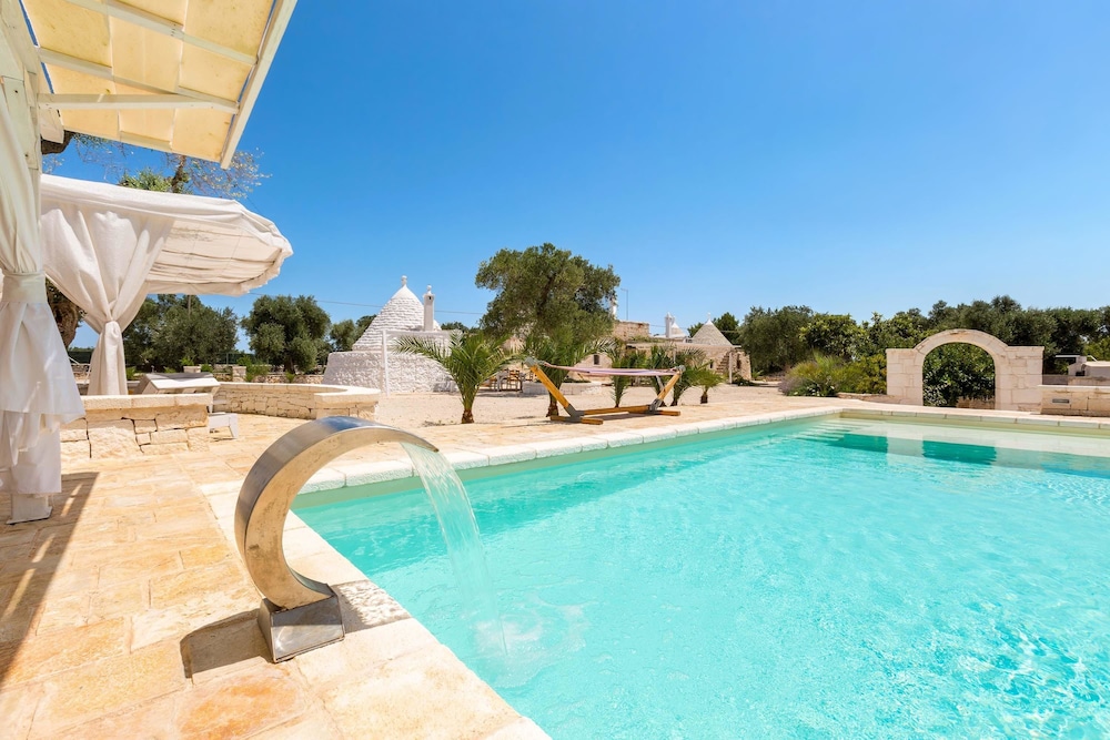 Trulli Ion — 4-Star Luxury Hotel in Ostuni, Italy
