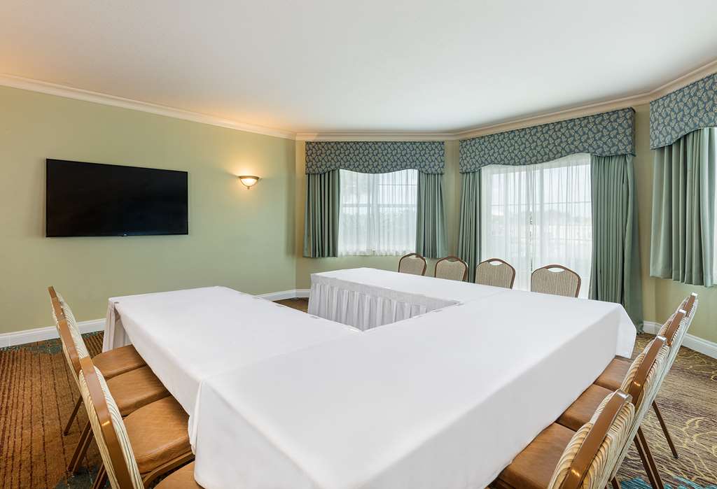 The Waterfront Inn - photo 24