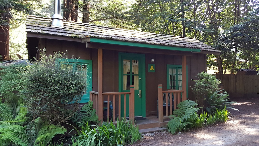 Emerald Forest Cabins - photo 89