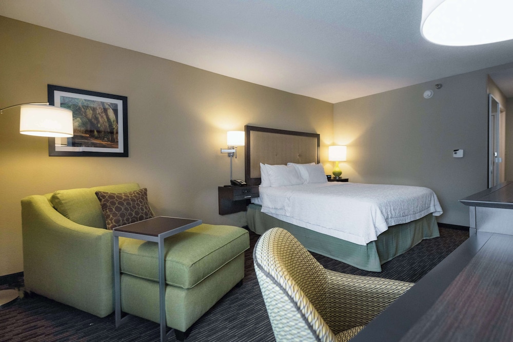 Hampton Inn Meridian - photo 4