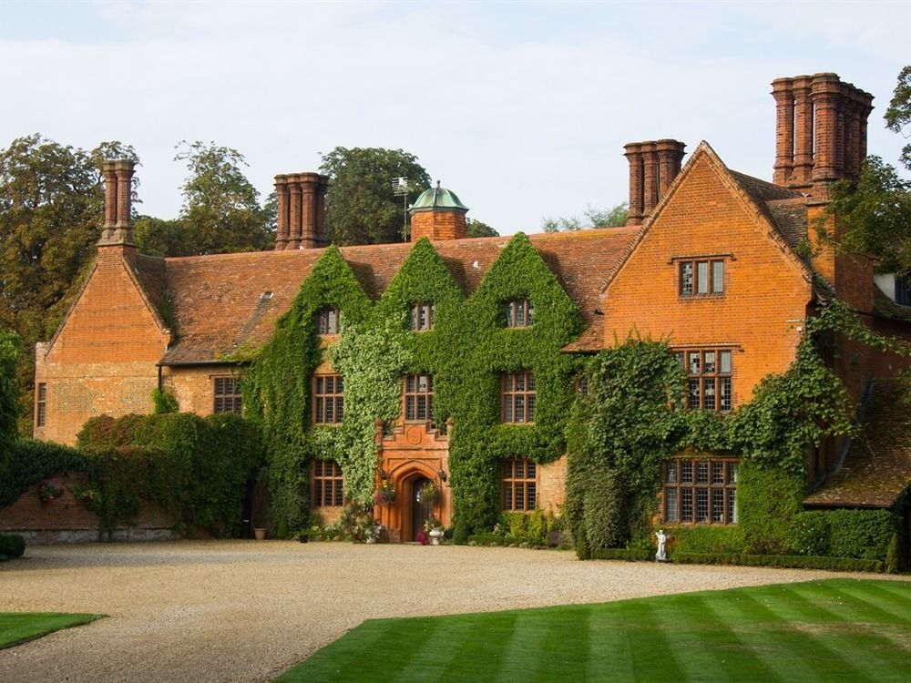 Woodhall Manor — 4-Star Luxury Hotel in Woodbridge, United Kingdom