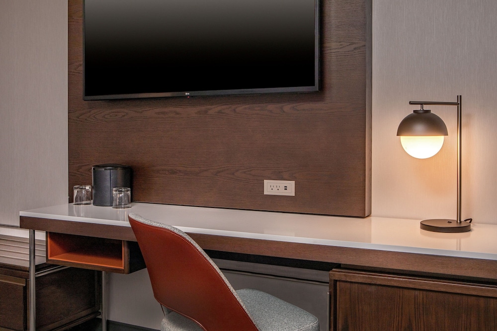 Courtyard by Marriott Boston Billerica Bedford - photo 7