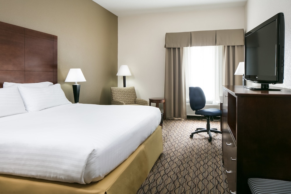 Holiday Inn Express Hotel & Suites Clinton by IHG - photo 7
