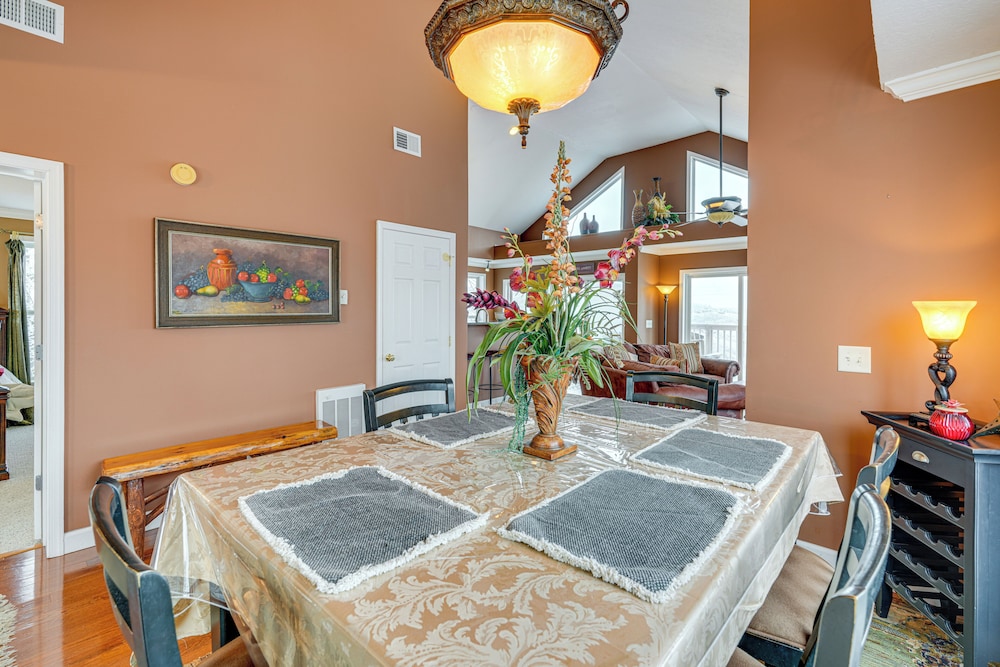 2 Mi to Ski Resort: Beech Mtn Home w Fire Pit - photo 6