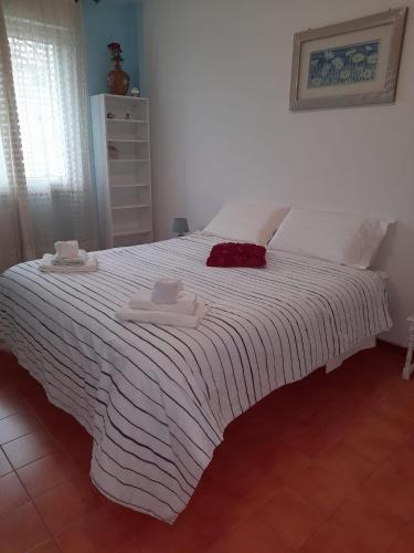 Dreamy Family Getaway Guest House Roma 2BR 2BA — 4-Star Luxury Hotel in Rome, Italy