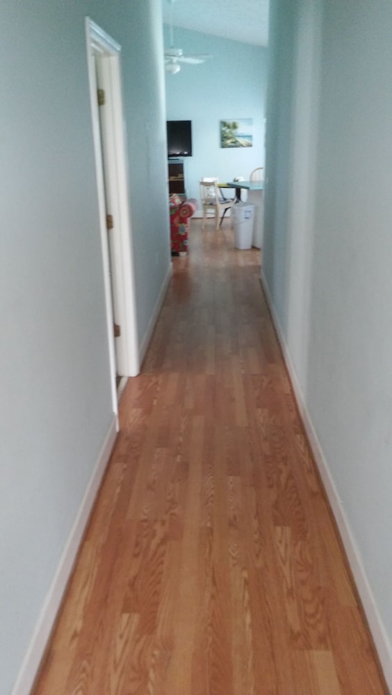 Pineapple Villas on Laguna Beach - photo 3