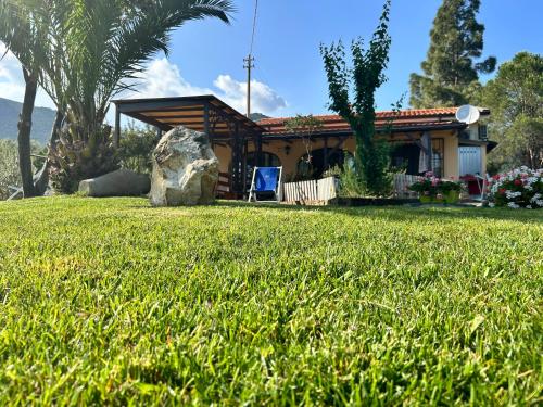 Villa SuReu — 4-Star Luxury Hotel in Castiadas, Italy