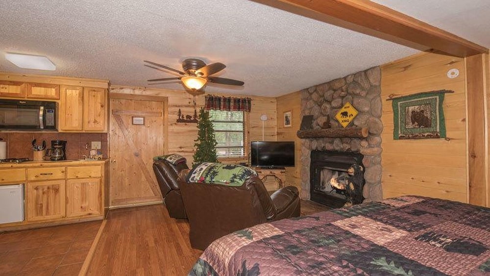 Upper Canyon Inn & Cabins - photo 107