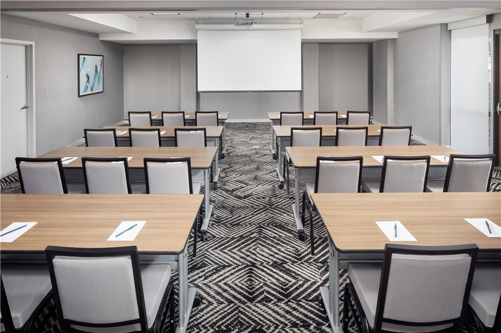 Hyatt Place Dublin Pleasanton - photo 13
