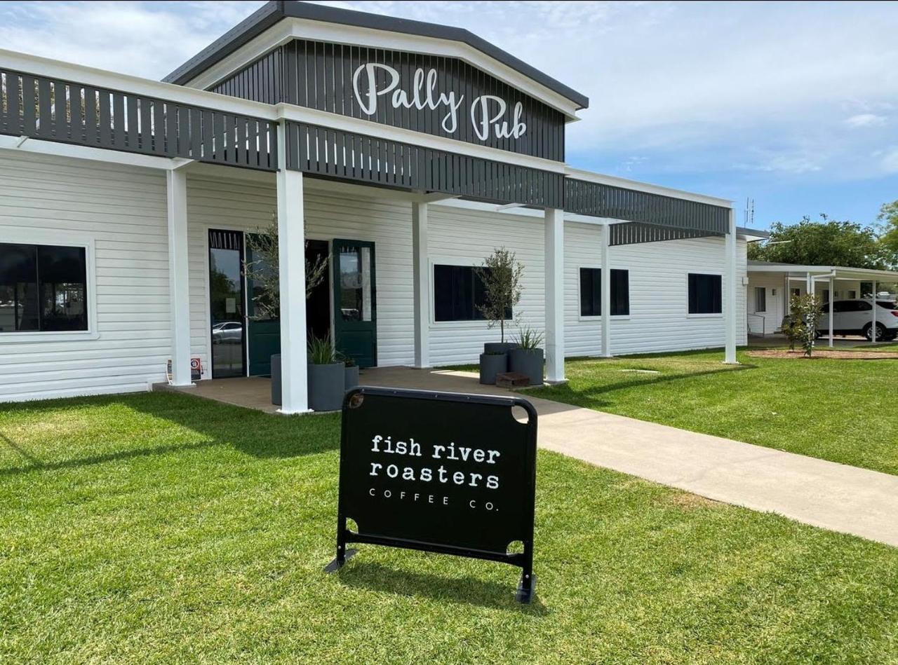 Pally Pub - last minute hotel in Unknown City