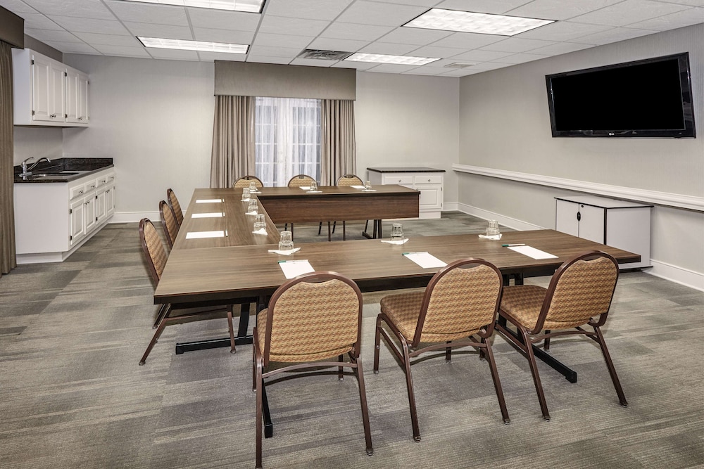 Homewood Suites by Hilton Indianapolis Keystone Crossing - photo 24