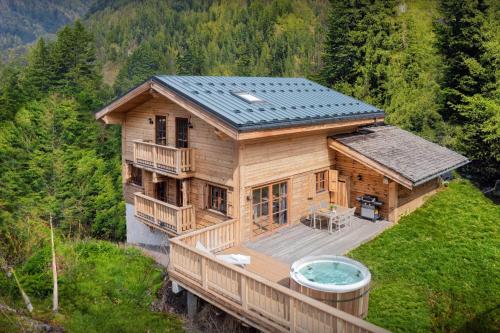 Chalet Choquette Ovo Network — 4-Star Luxury Hotel in Les Houches, France