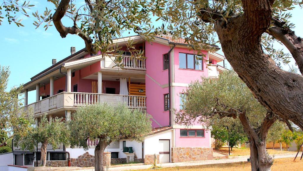 Villa Rita Casa Vista Mare Vasto Punta Penna — 4-Star Luxury Hotel in Vasto, Italy