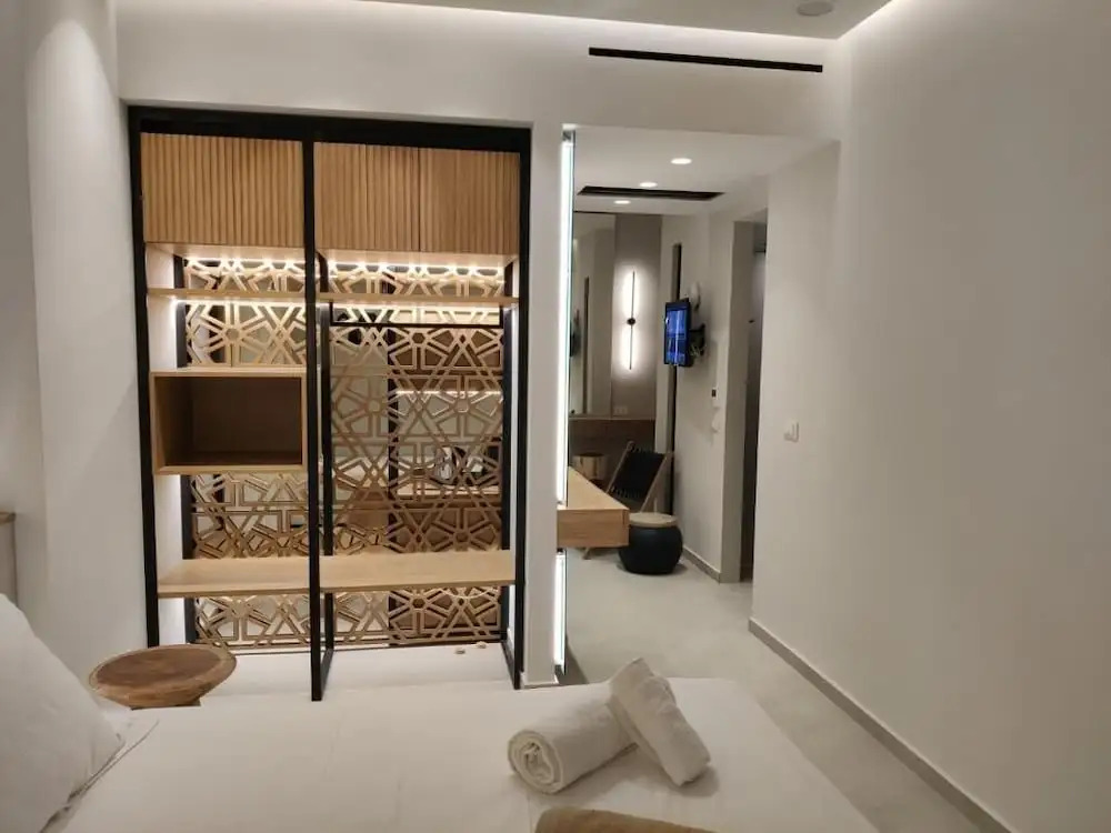 Niriides Palace 21216650 — Gournes