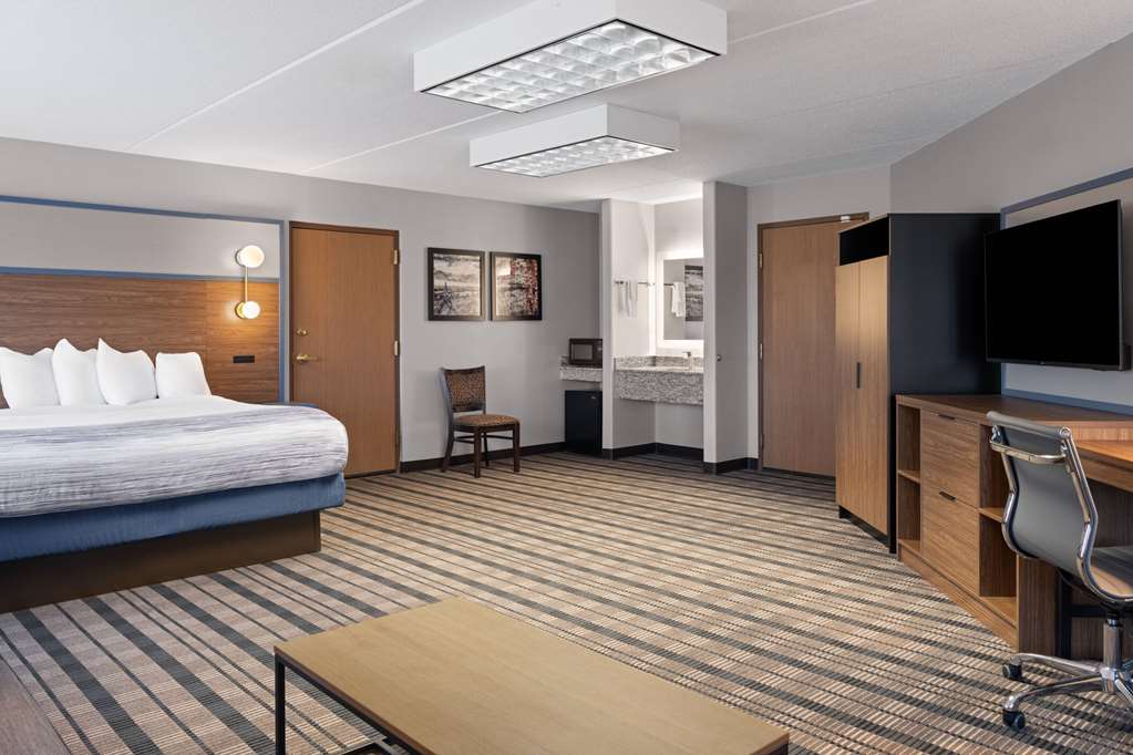 AmericInn by Wyndham Beaver Dam - photo 15