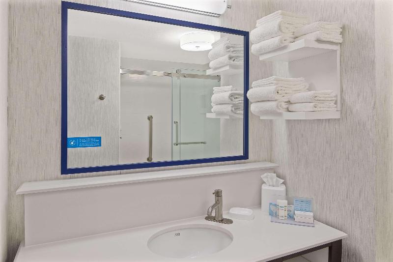 Hampton Inn Lagrange near Callaway Gardens - photo 116