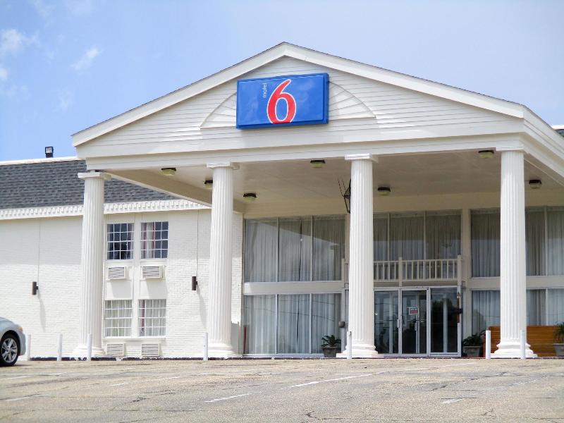 Motel 6 Vicksburg MS - featured photo