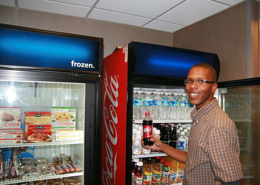 Hampton Inn & Suites Lebanon - photo 49