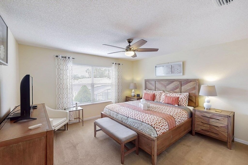 William's Lake Berkley Resort Vacation Home 5 Bedroom Home by Redawning - photo 7