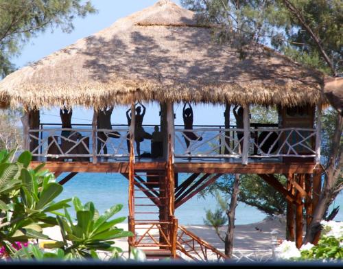 Villa Sunset Beach — 4-Star Luxury Hotel in Gili Trawangan, Indonesia