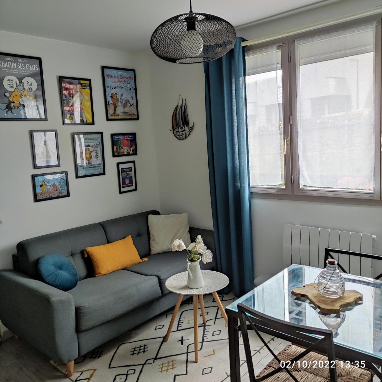 La Fleur D Honfleur Avec Son Parking in Honfleur, France