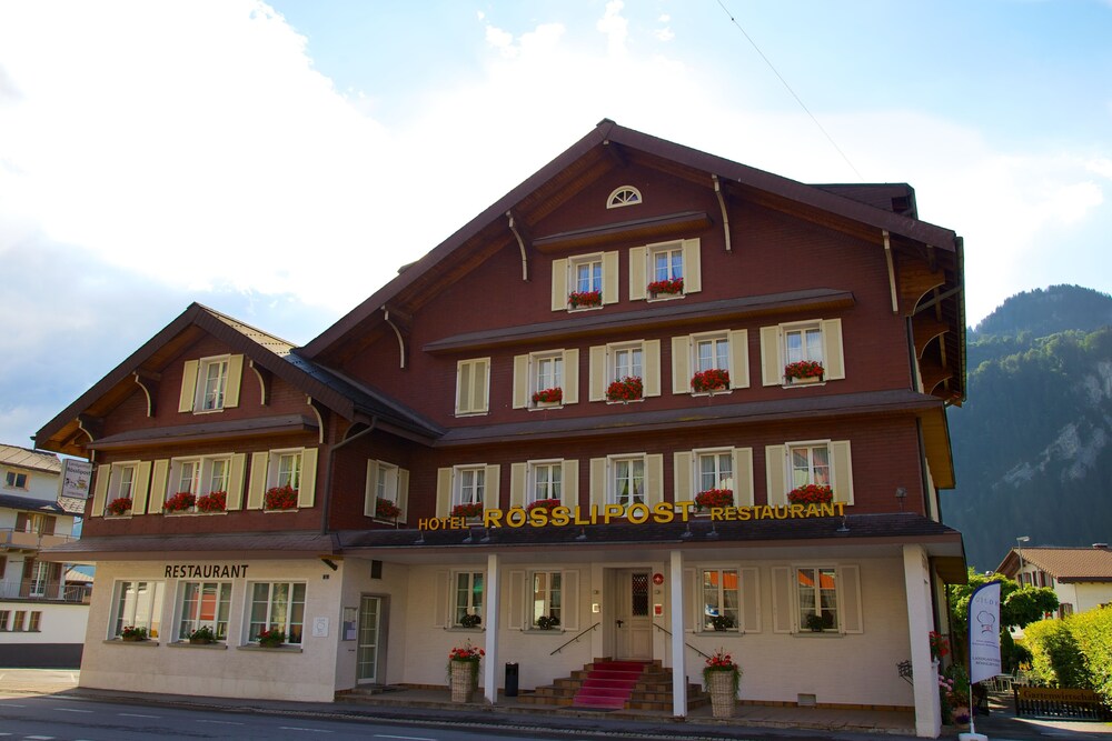Hotel Garni Rösslipost pet-friendly hotel Unteriberg