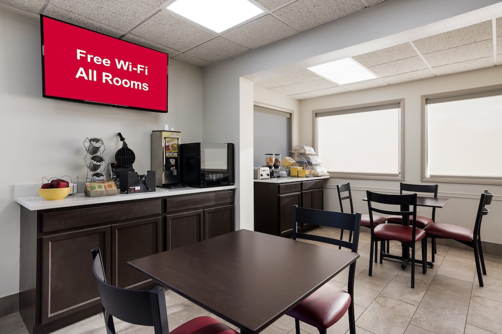 Red Roof Inn Weedsport - photo 28
