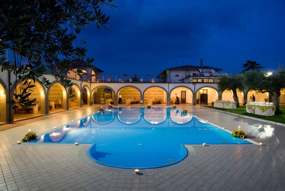 La Vecchia Torre — 4-Star Luxury Hotel in San Nicola Manfredi, Italy