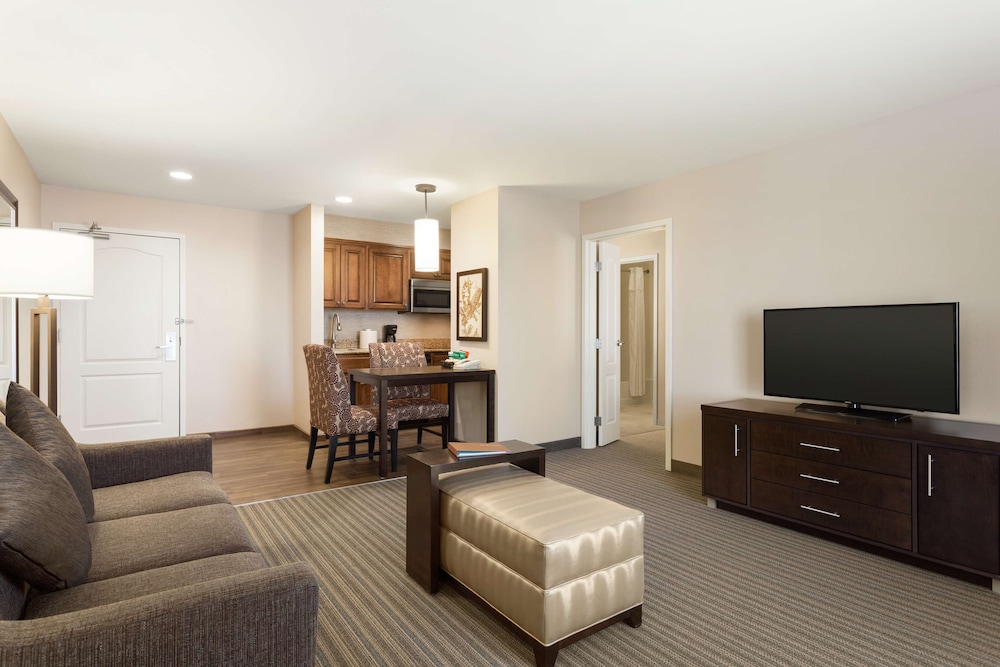Homewood Suites by Hilton Fargo - photo 21
