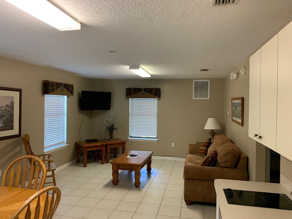 The Grand Oaks Resort - photo 9