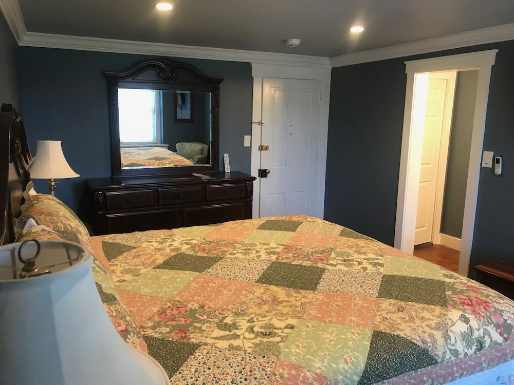 Stottsville Inn - photo 20