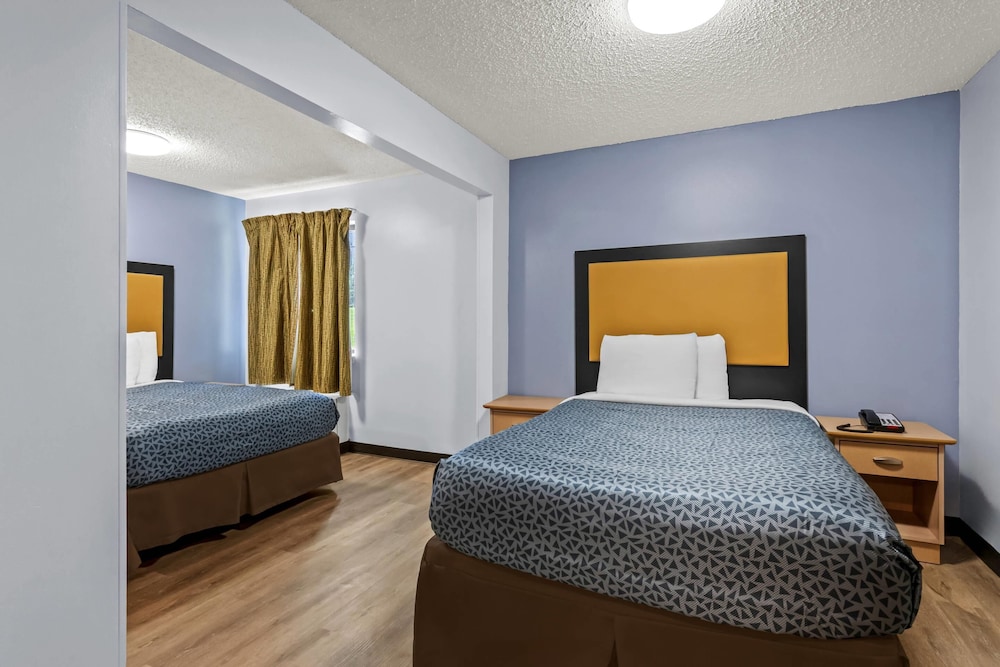 Suburban Studios Brentwood Nashville - photo 20