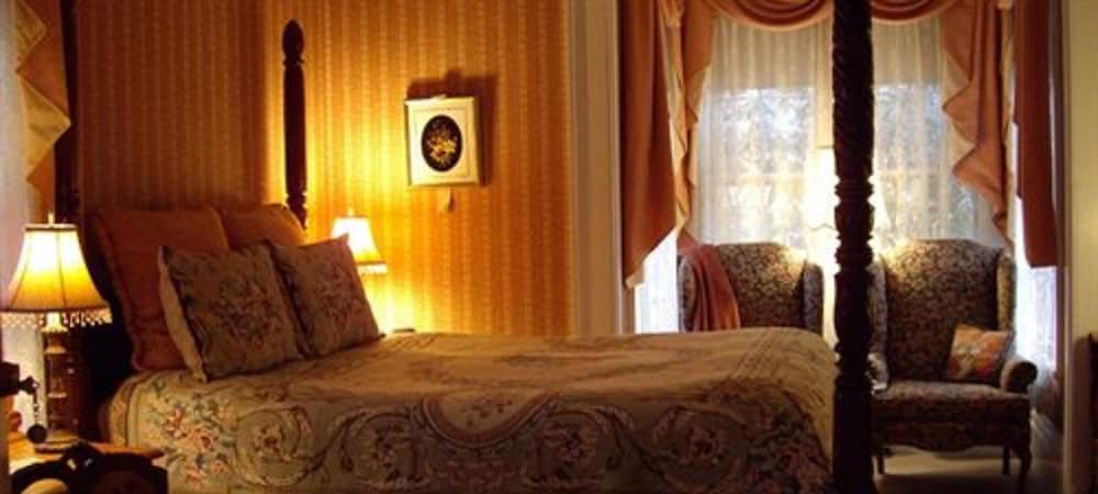 Isaiah Jones Homestead Bed & Breakfast - photo 10