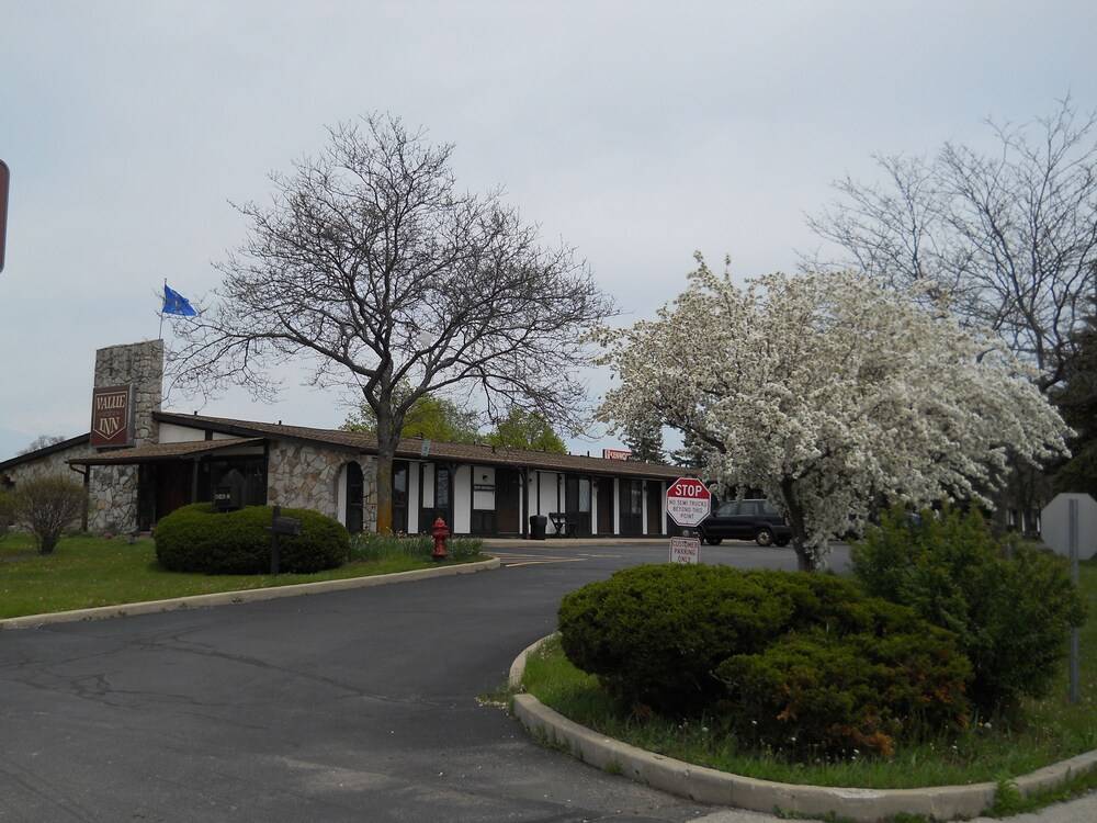 Value Inn Milwaukee Airport South - photo 30