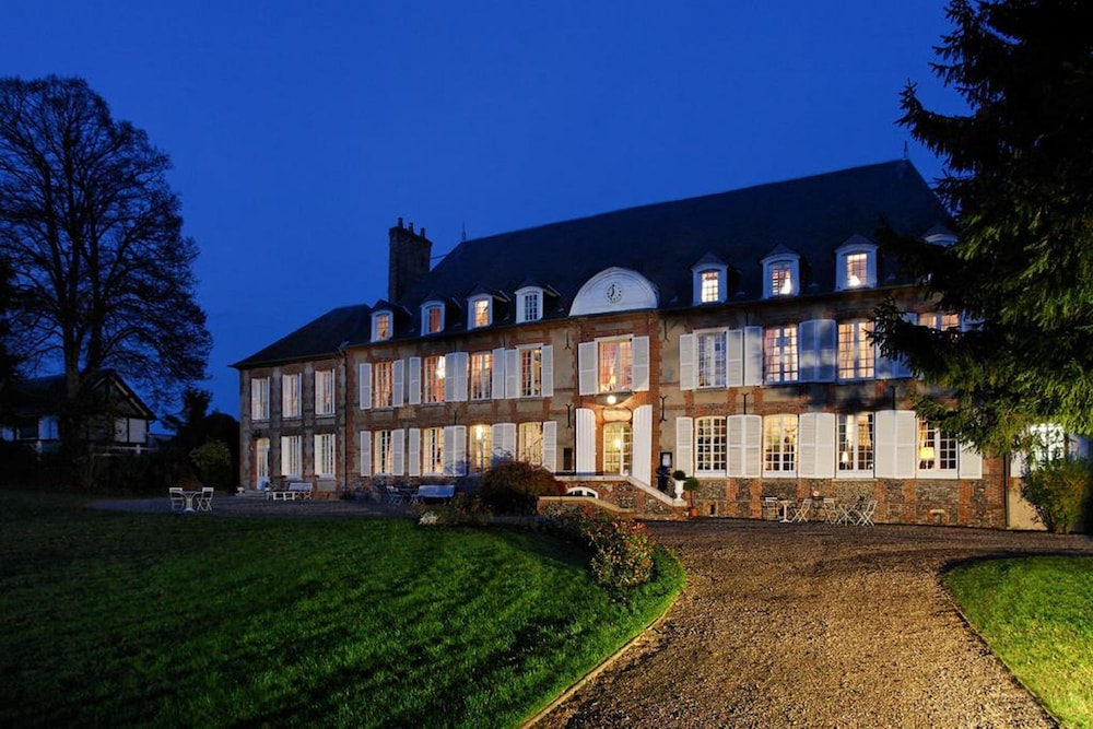 Hotel The Originals château Du Landel