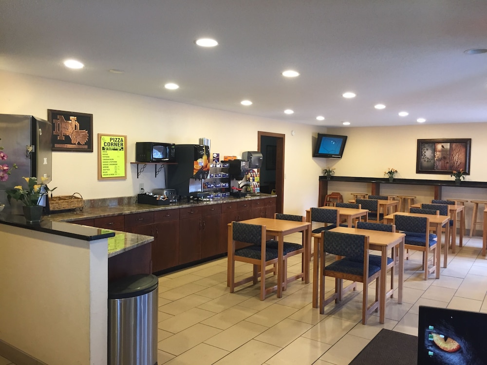 Americas Best Value Inn Grand Forks - photo 25