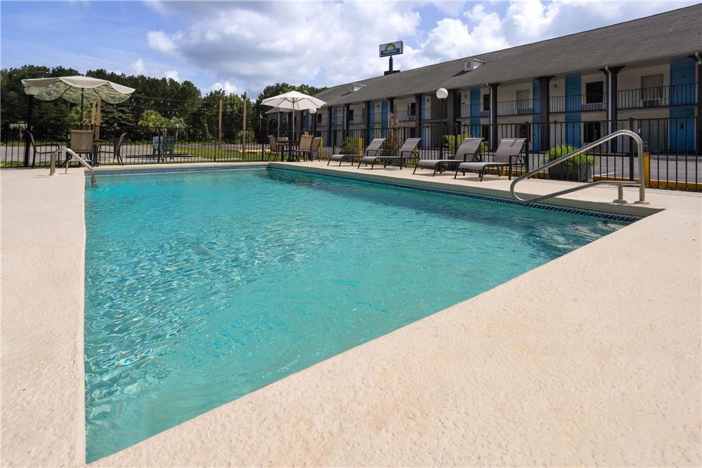 Days Inn by Wyndham Hardeeville Near Hilton Head - photo 10