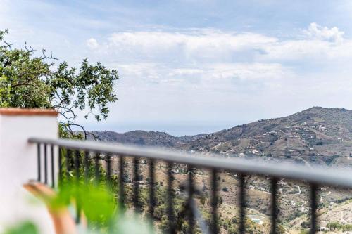 Hacienda Cómpeta Lovely finca with private pool in Competa, Spain