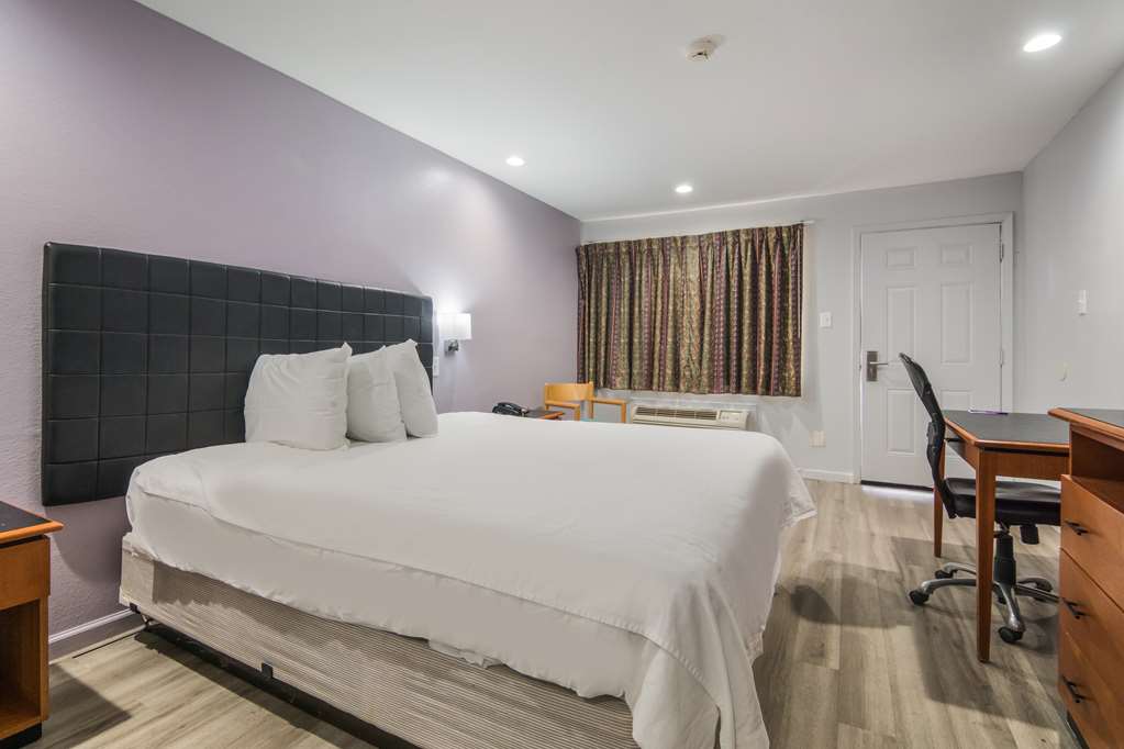 Knights Inn North Richland Hills - photo 5