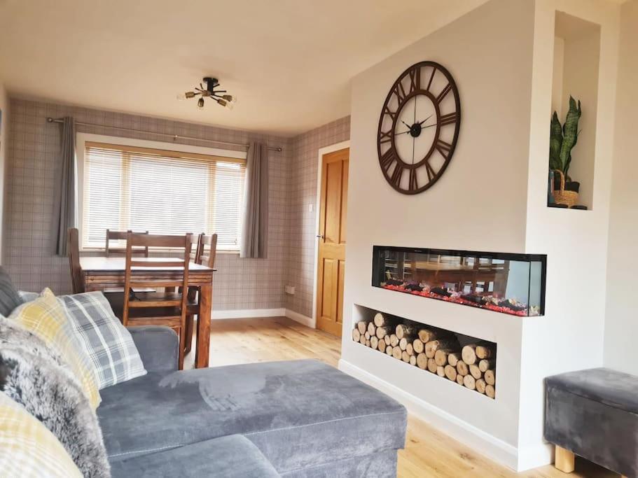 York Street Retreat Modern Cosy 2 Bed With Garden — Dufftown