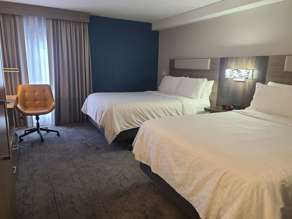 Holiday Inn Express & Suites Ft. Lauderdale N Exec Airport by IHG - photo 14