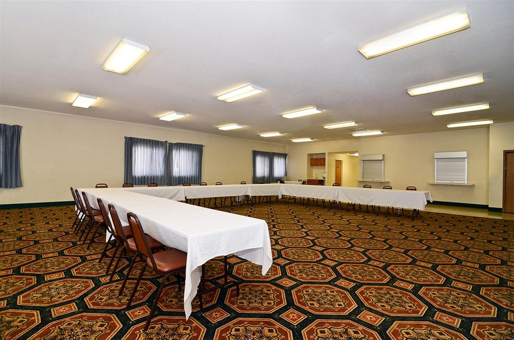 Americas Best Value Inn Bell Tower - photo 14