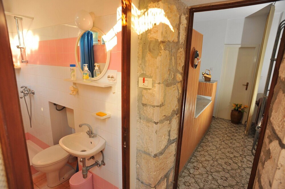 Piv 10 m From Beach SA4 — Sutivan — photo 4