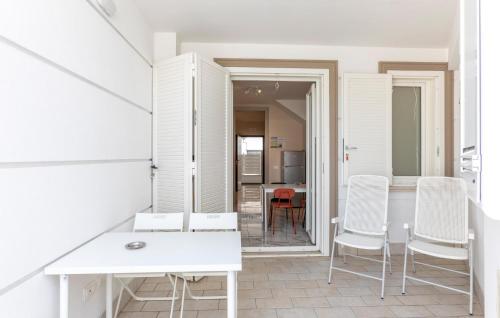 Amazing Apartment In Boscoreale — 4-Star Luxury Hotel in Boscoreale, Italy